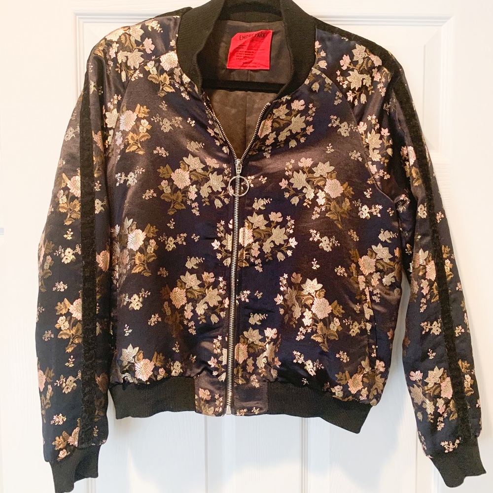 Metallic embroidered bomber w/ velvet detail.